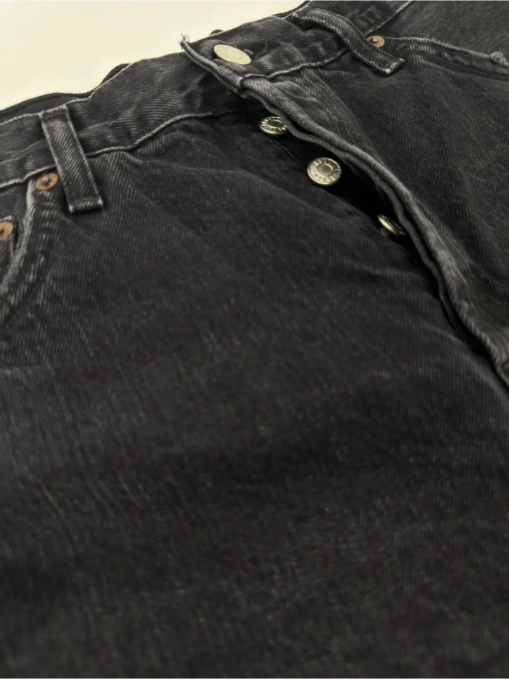 AGOLDE Parker Long Denim short 30 Vintage Cut-Off raw hem frayed high rise black